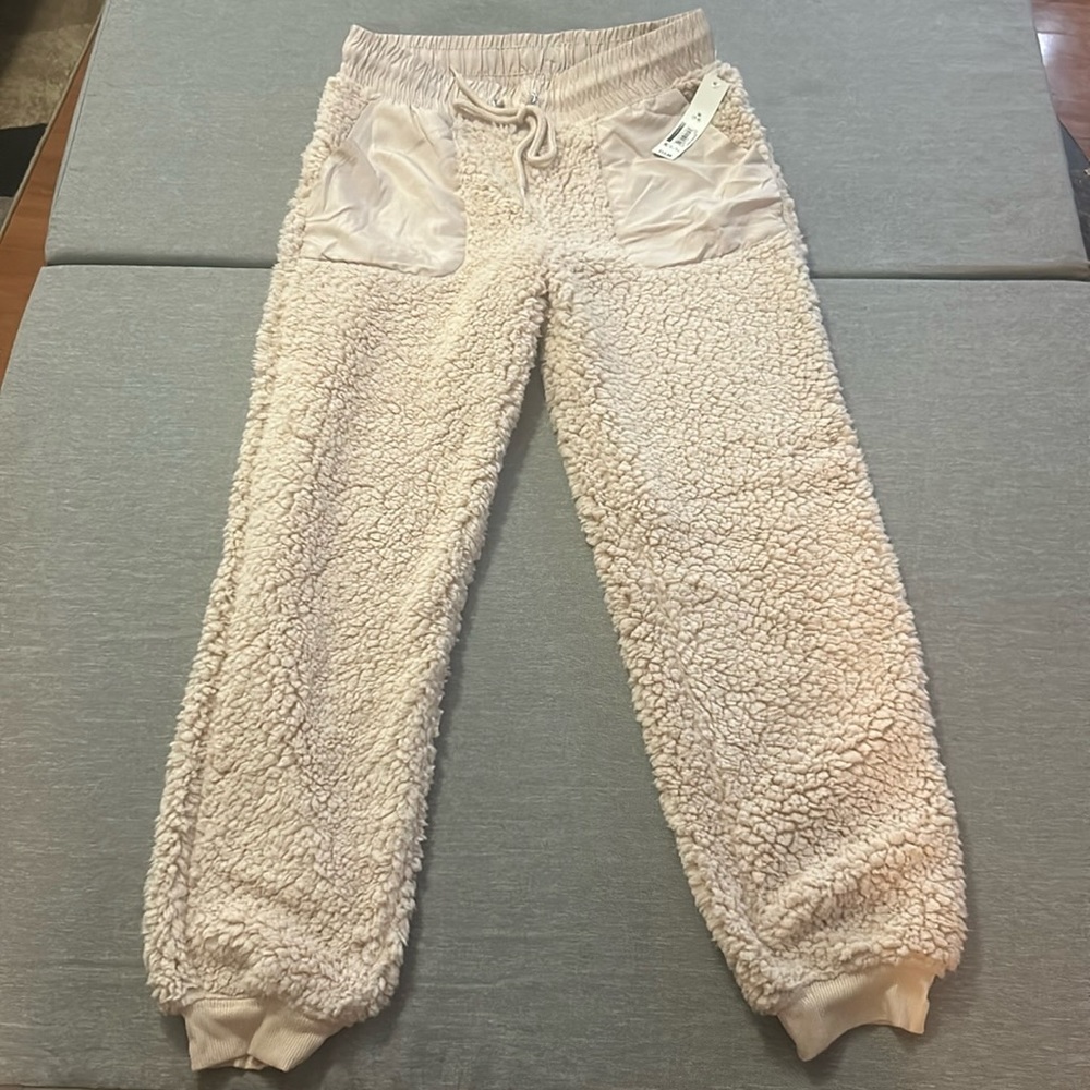 Sherpa joggers